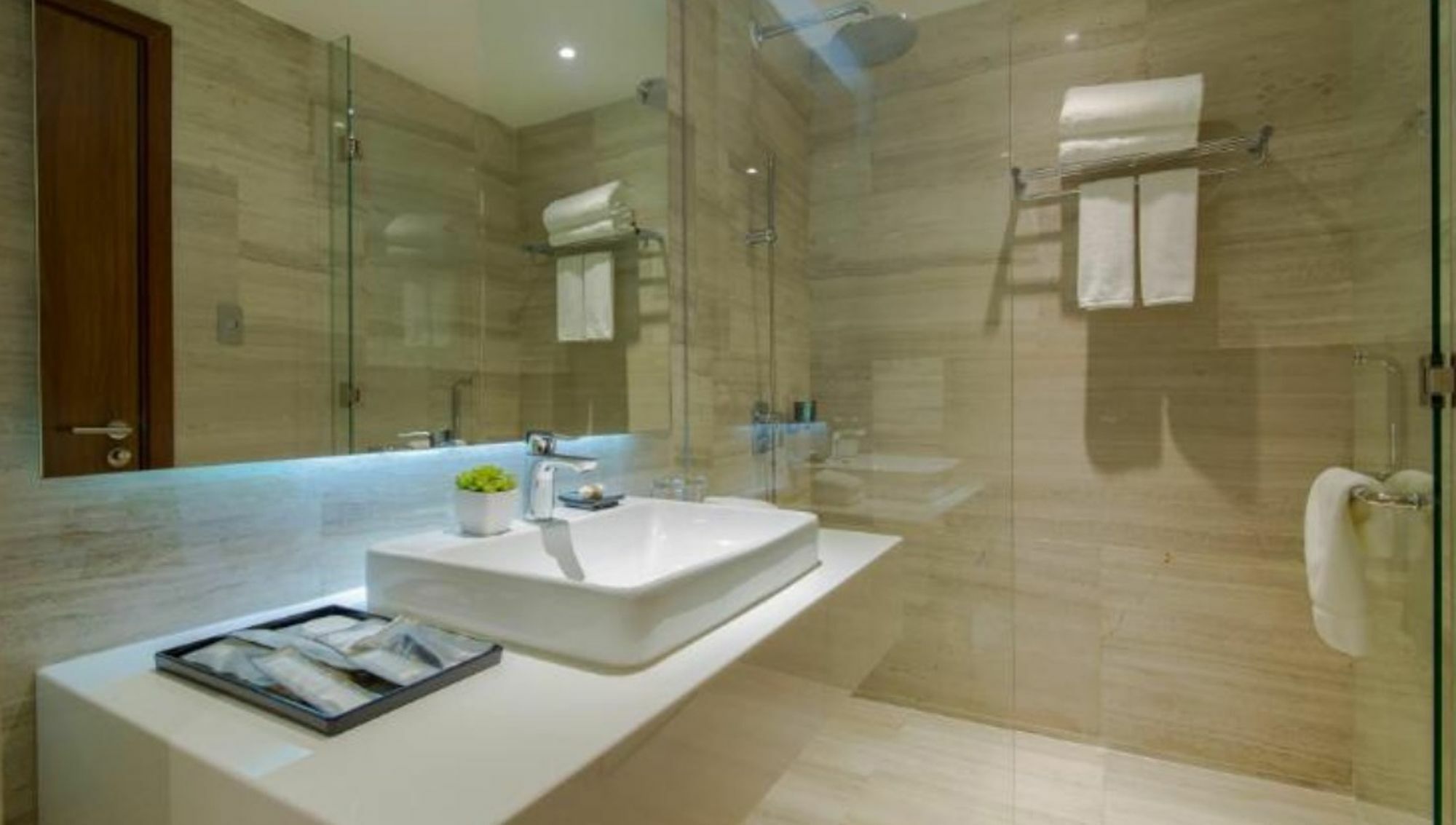 Amena Residences & Managed By Melia Khách sạn
